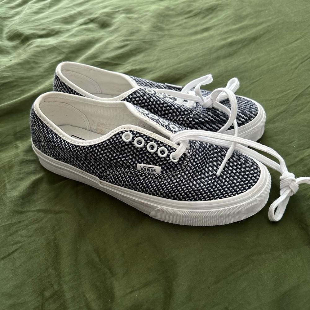 Vans women’s size 6